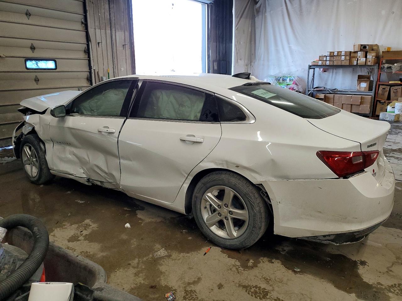 2023 CHEVROLET MALIBU LS photo 2