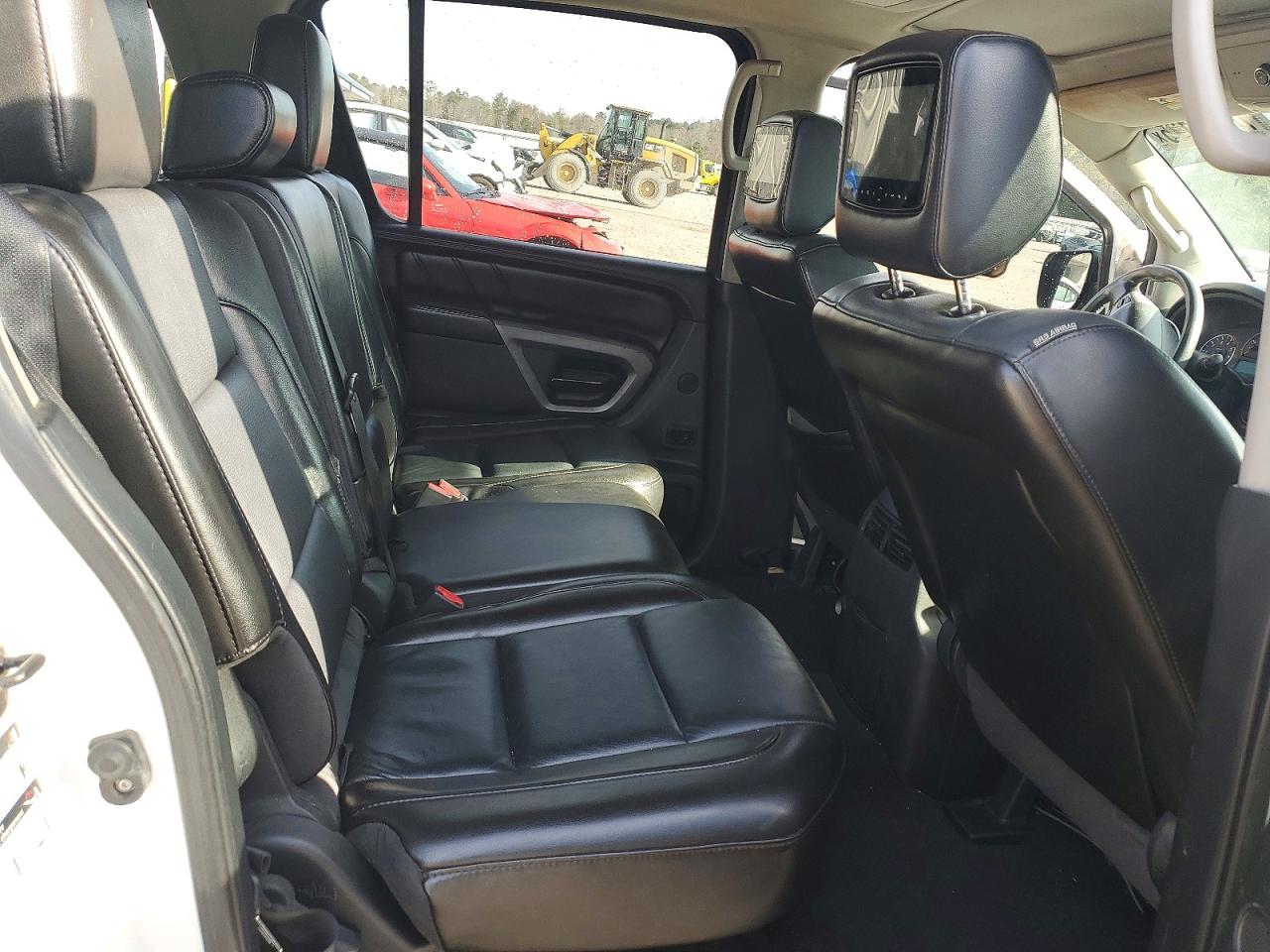 2015 NISSAN ARMADA SL photo 31