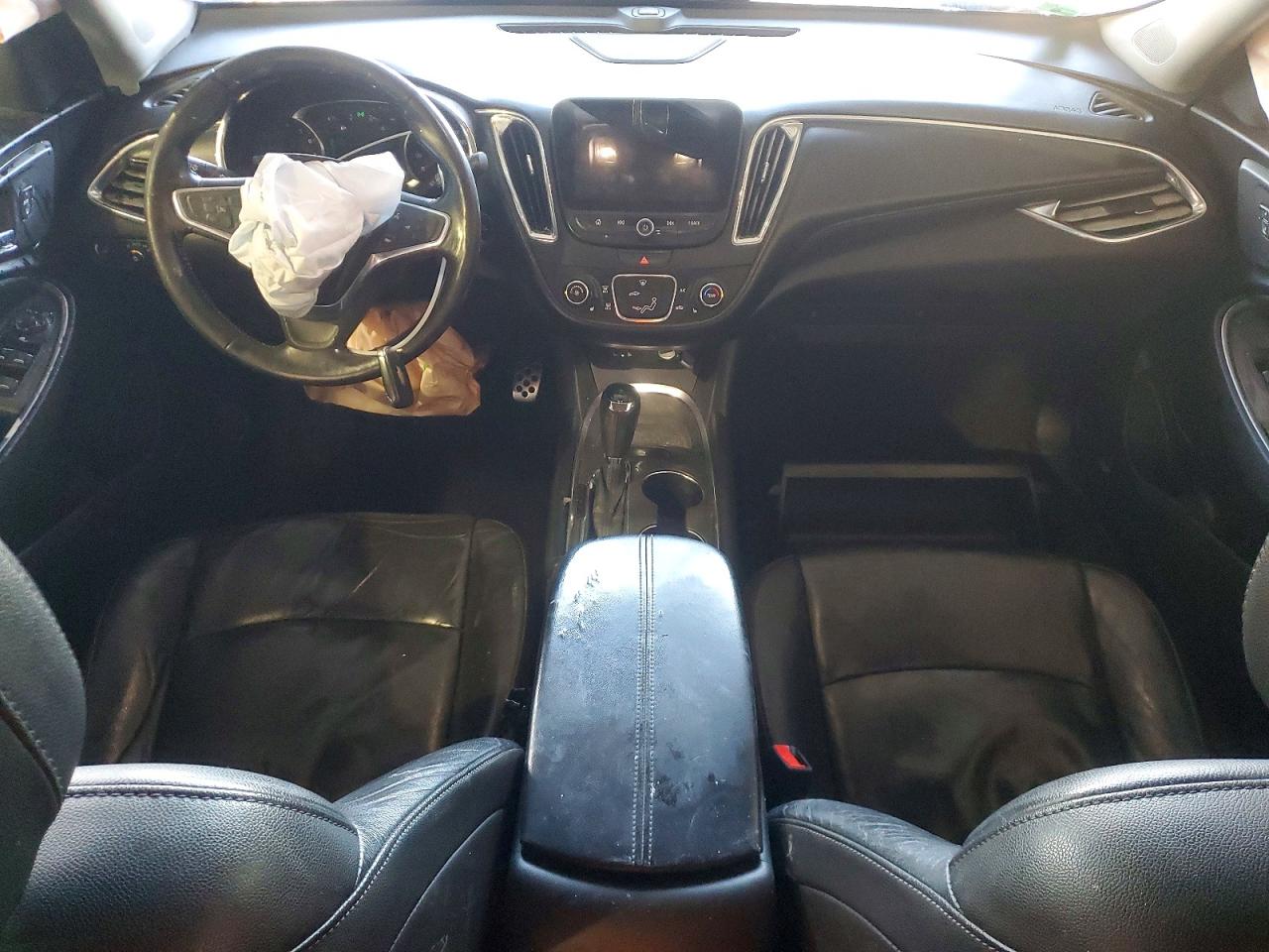 2016 CHEVROLET MALIBU LT photo 8