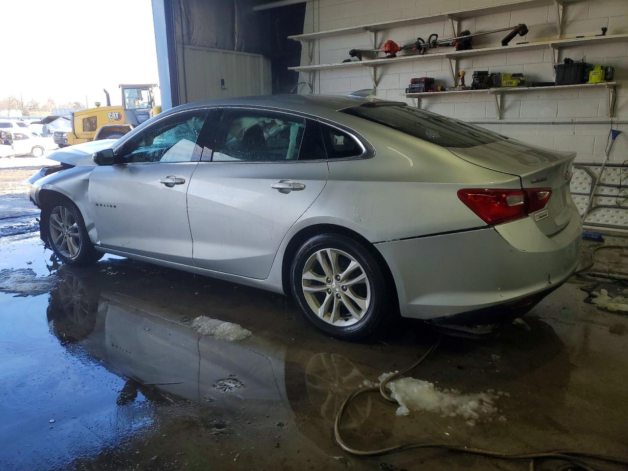 2016 CHEVROLET MALIBU LT photo 2