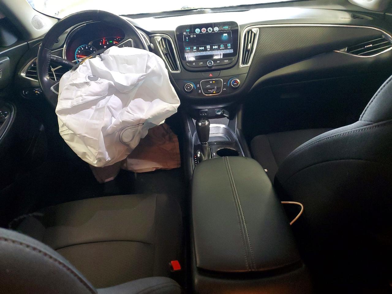 2018 CHEVROLET MALIBU LT photo 15