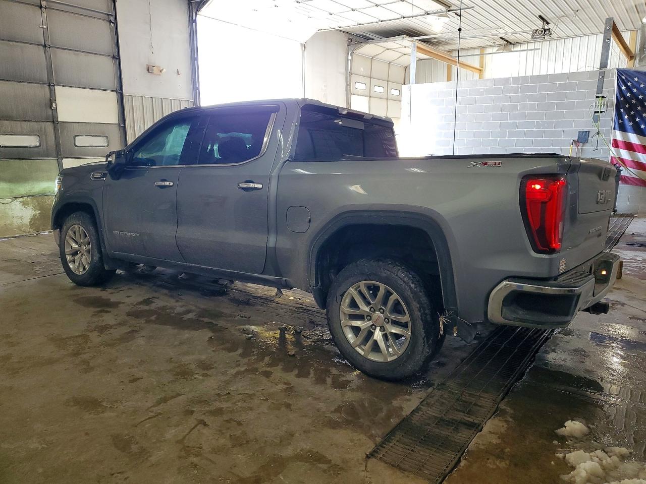 2020 GMC SIERRA K1500 SLT photo 2