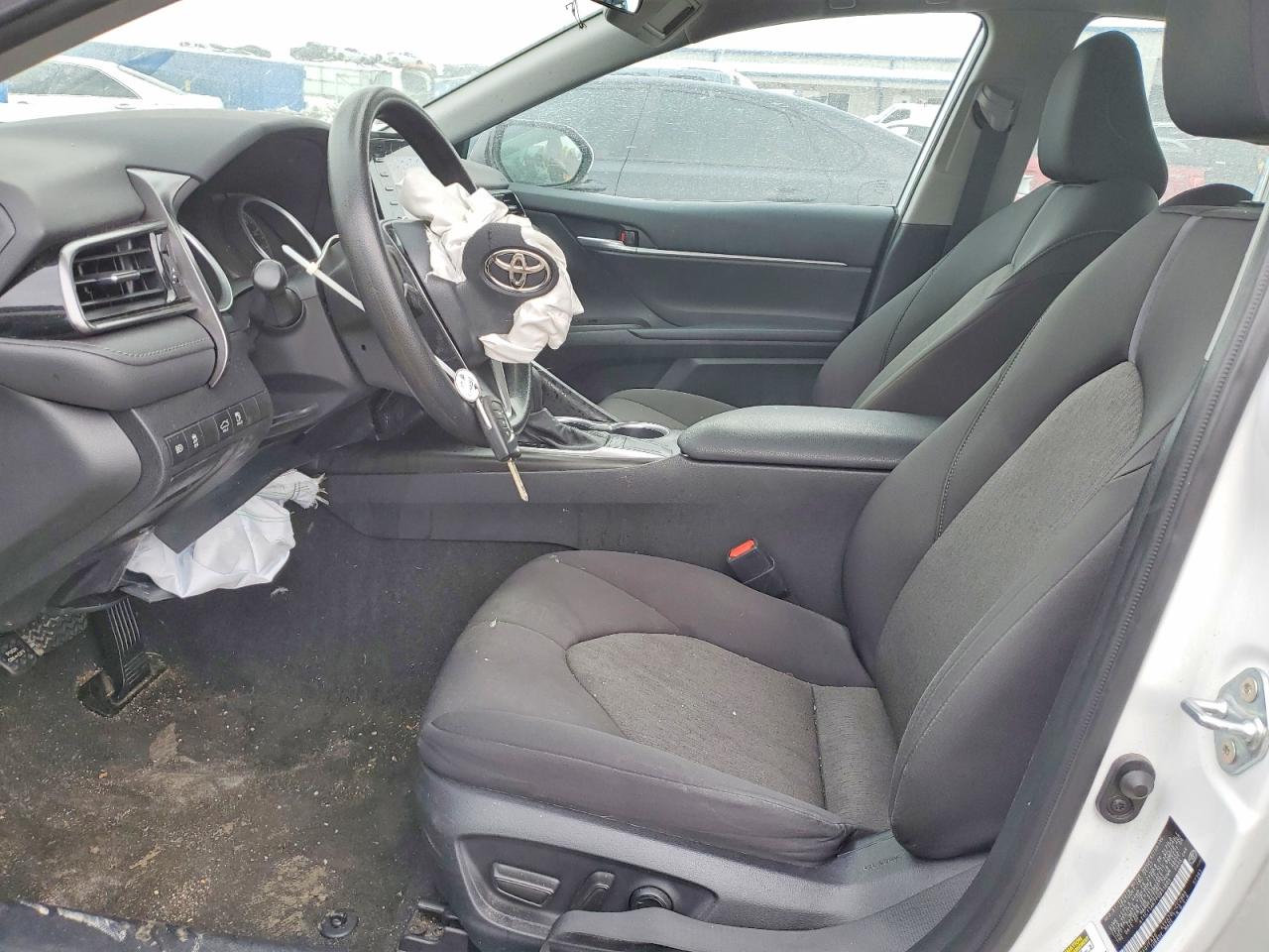 2023 TOYOTA CAMRY LE photo 7