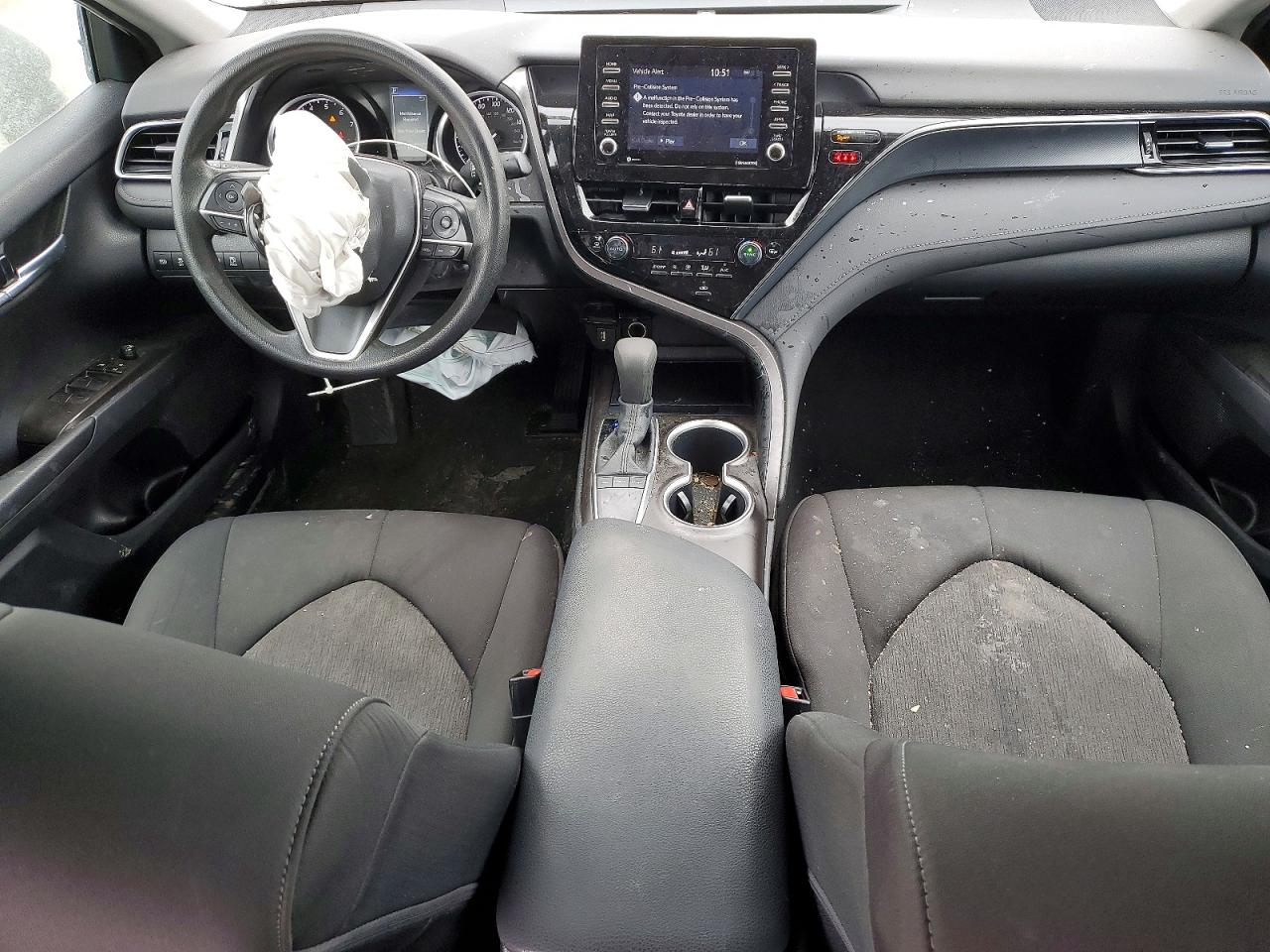 2023 TOYOTA CAMRY LE photo 8