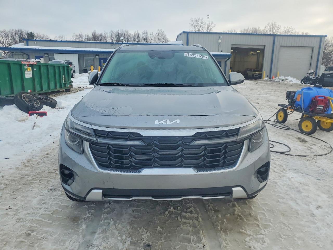 2025 KIA SELTOS EX photo 9