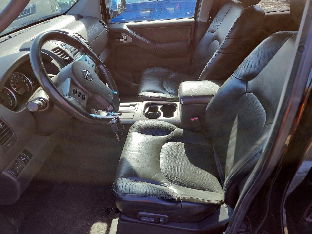 2006 NISSAN PATHFINDER LE photo 13
