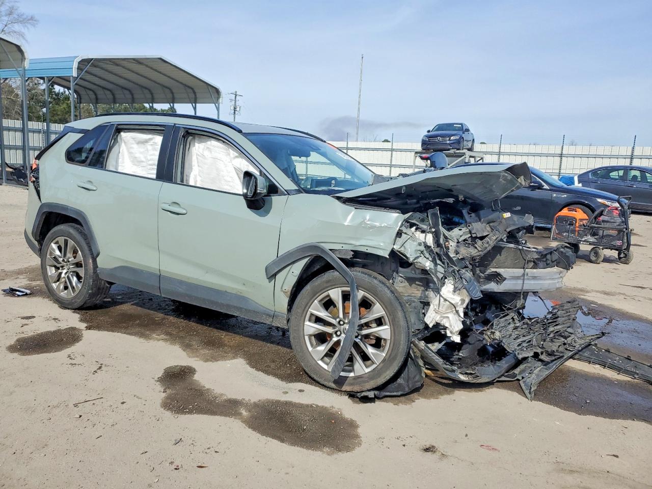 2019 TOYOTA RAV4 XLE PREMIUM photo 10