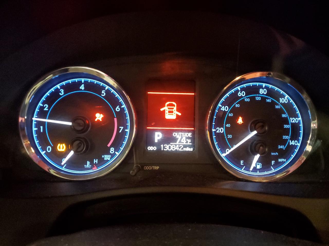 2018 TOYOTA COROLLA L photo 17