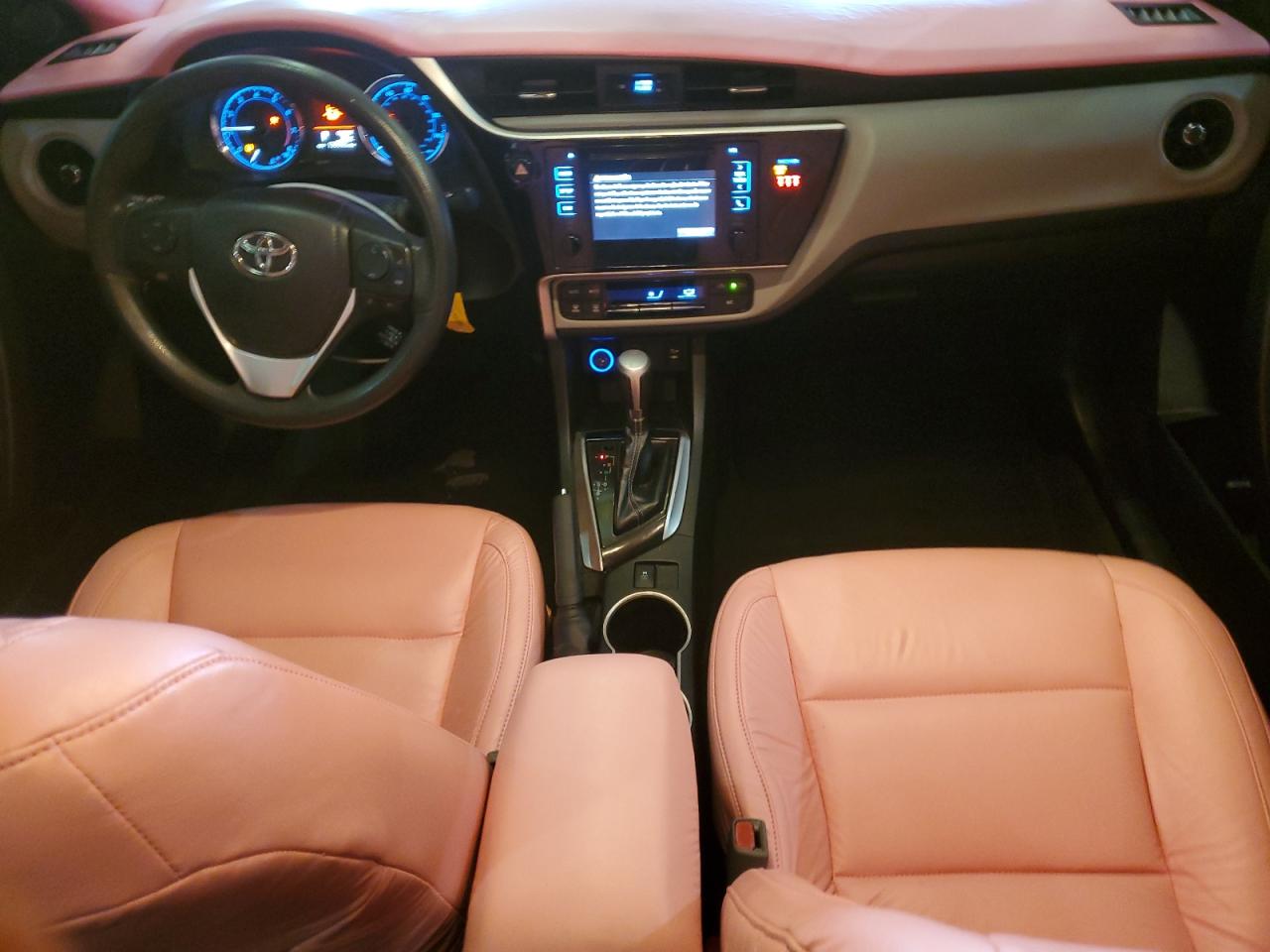 2018 TOYOTA COROLLA L photo 15