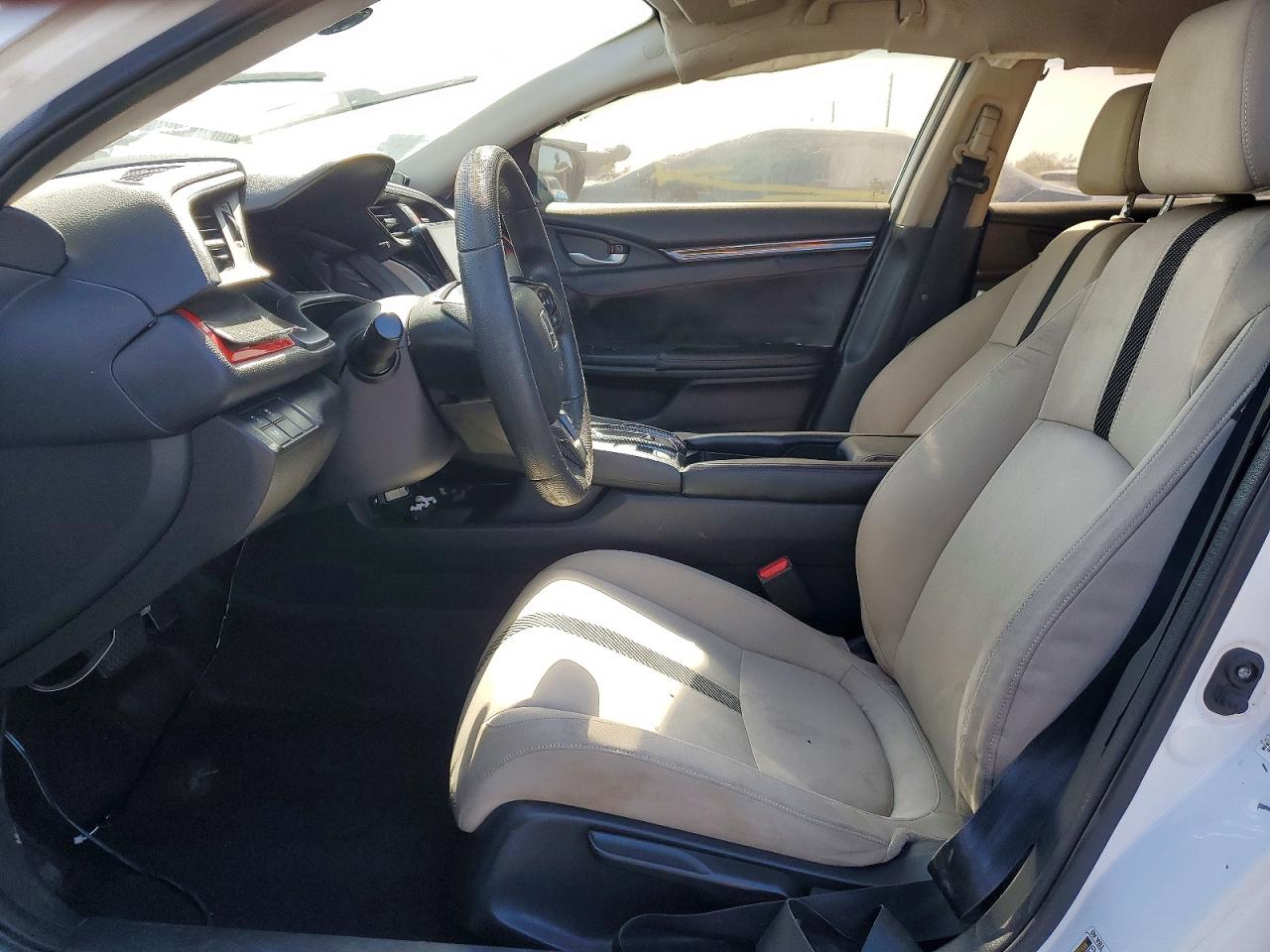 2016 HONDA CIVIC LX photo 19