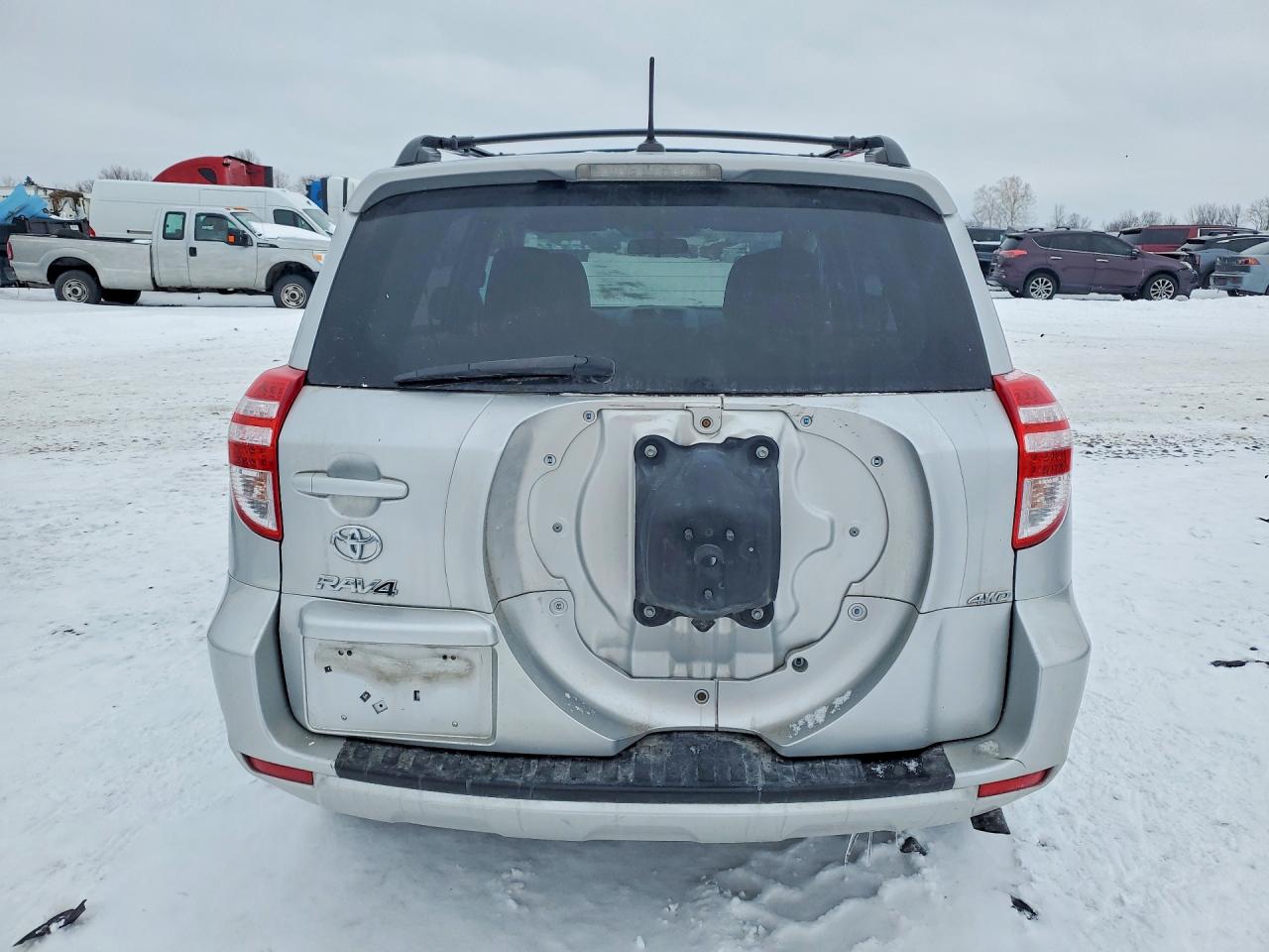 2011 TOYOTA RAV4 photo 6