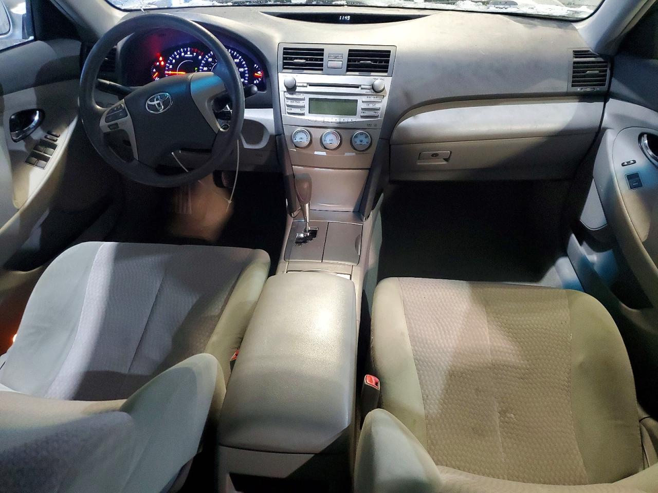 2010 TOYOTA CAMRY BASE photo 15
