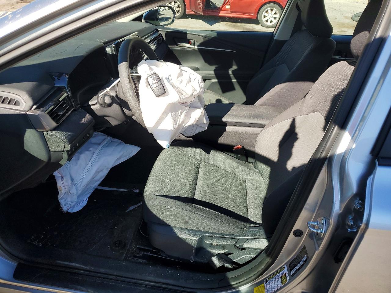 2025 TOYOTA CAMRY LE photo 7