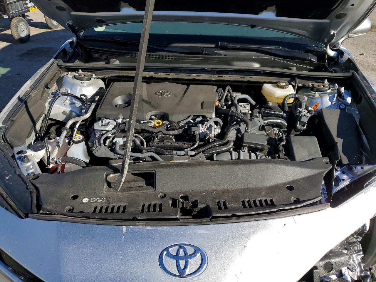 2025 TOYOTA CAMRY LE photo 11