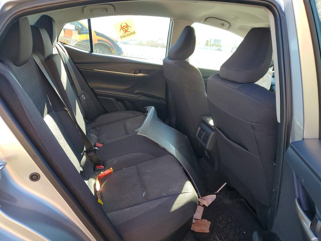 2025 TOYOTA CAMRY LE photo 10