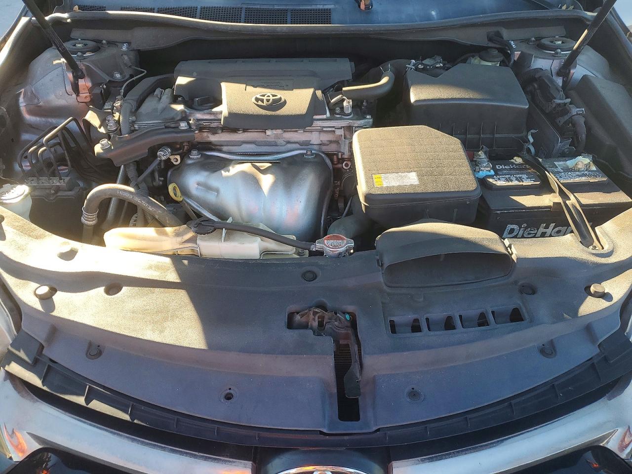 2016 TOYOTA CAMRY SE photo 11