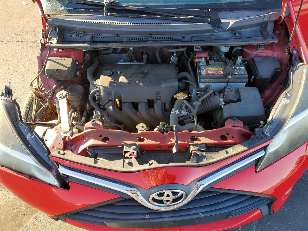 2016 TOYOTA YARIS 5-DOOR L photo 31
