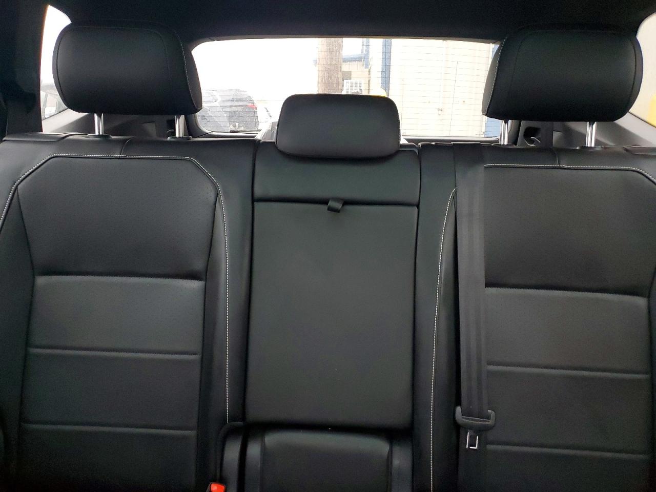 2021 VOLKSWAGEN TIGUAN SE photo 37