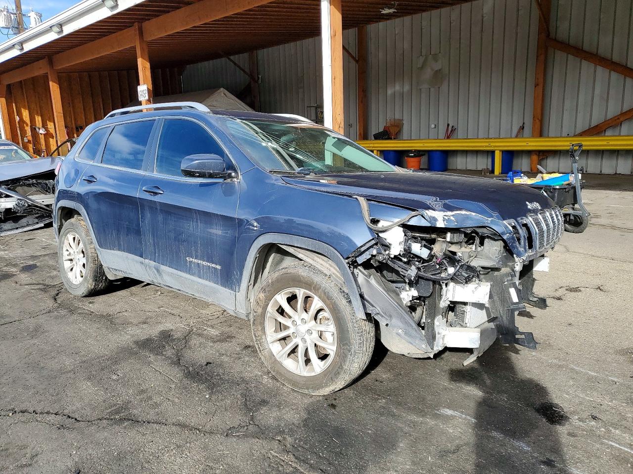 2019 JEEP CHEROKEE LATITUDE photo 4