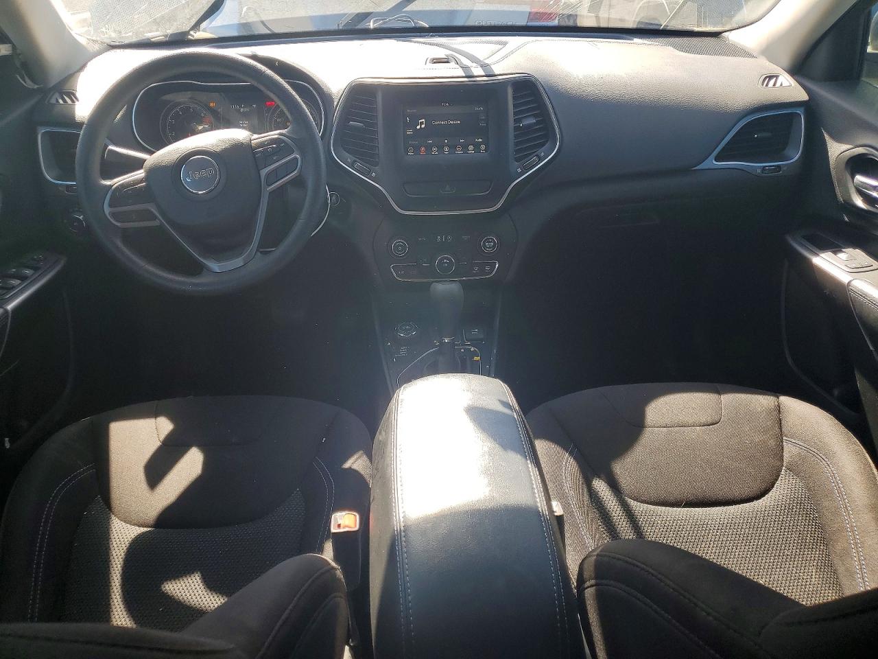 2019 JEEP CHEROKEE LATITUDE photo 8