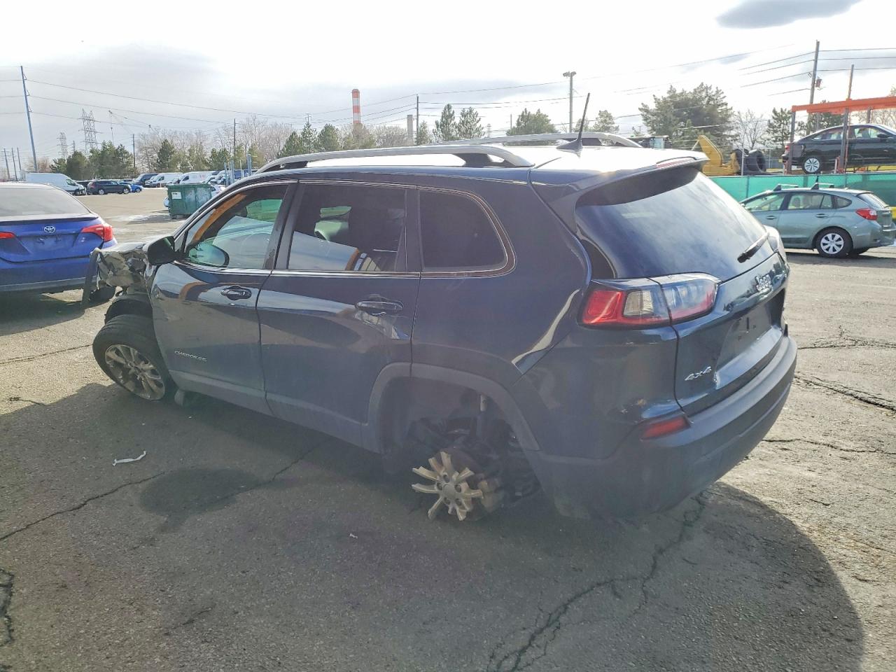 2019 JEEP CHEROKEE LATITUDE photo 2