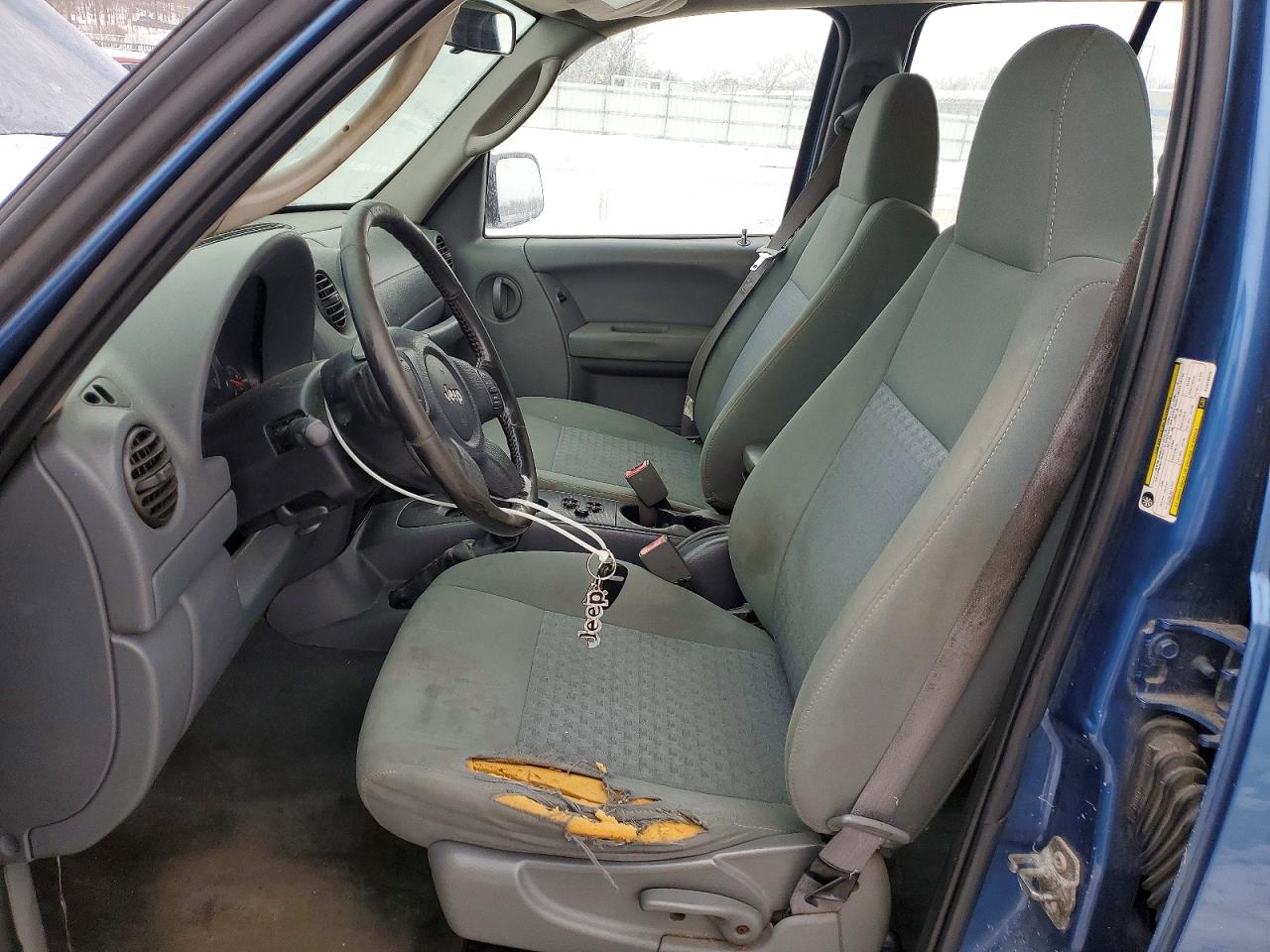 2005 JEEP LIBERTY SPORT photo 19