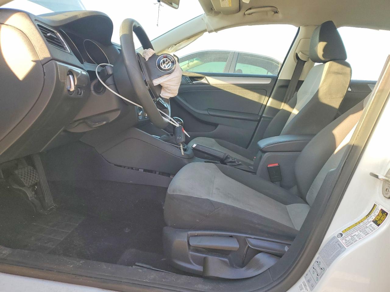 2017 VOLKSWAGEN JETTA S photo 7