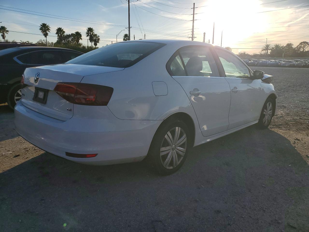 2017 VOLKSWAGEN JETTA S photo 3