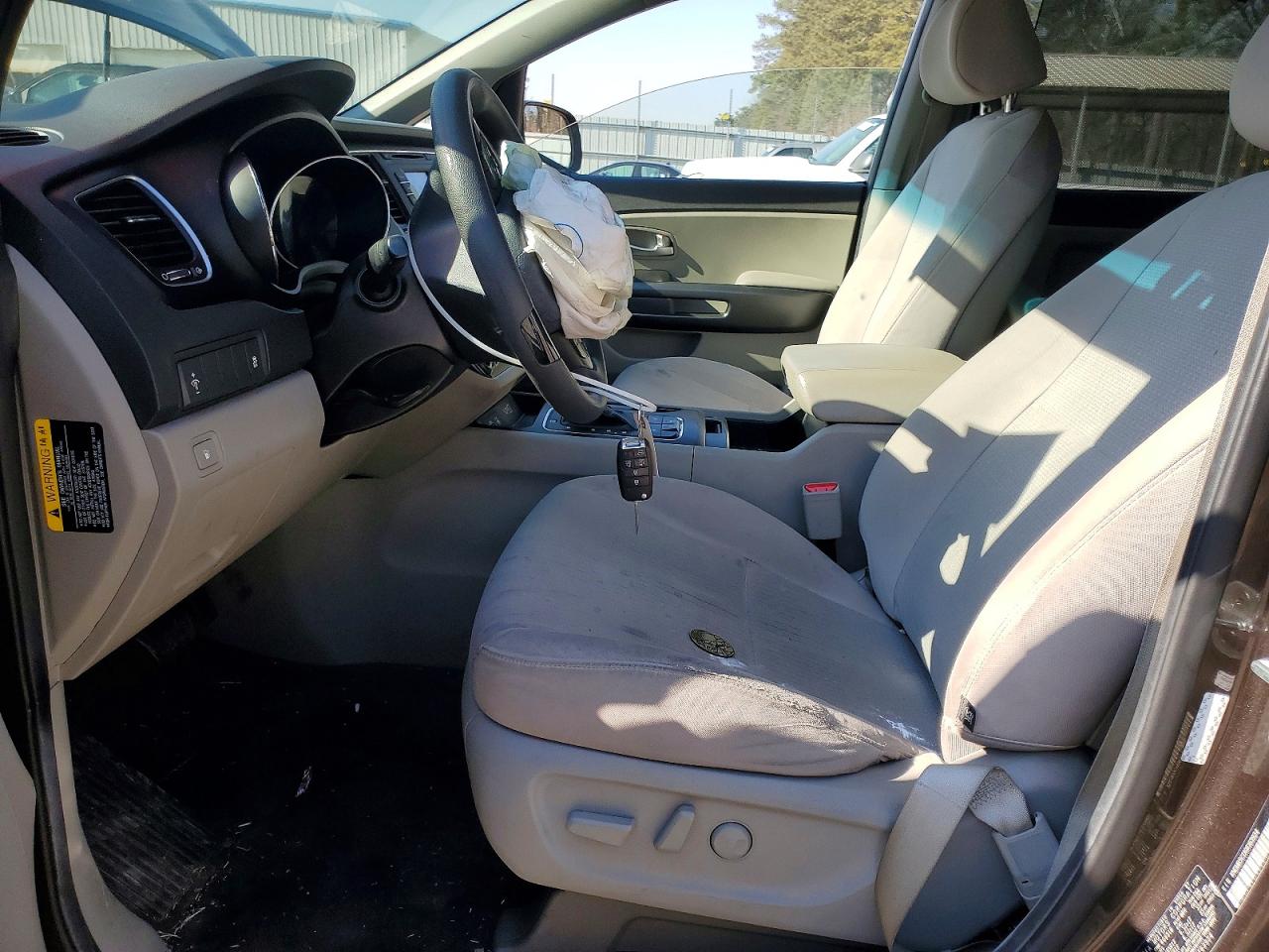 2016 KIA SEDONA LX photo 19