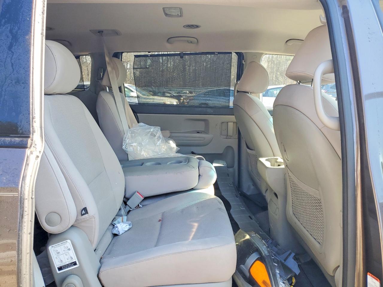 2016 KIA SEDONA LX photo 31