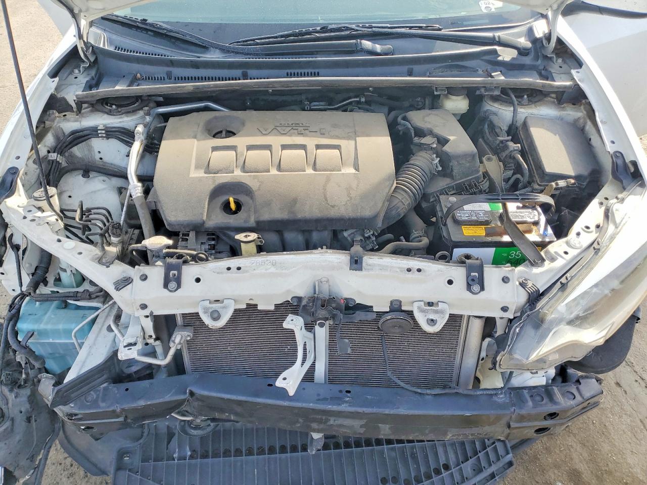 2015 TOYOTA COROLLA L photo 31