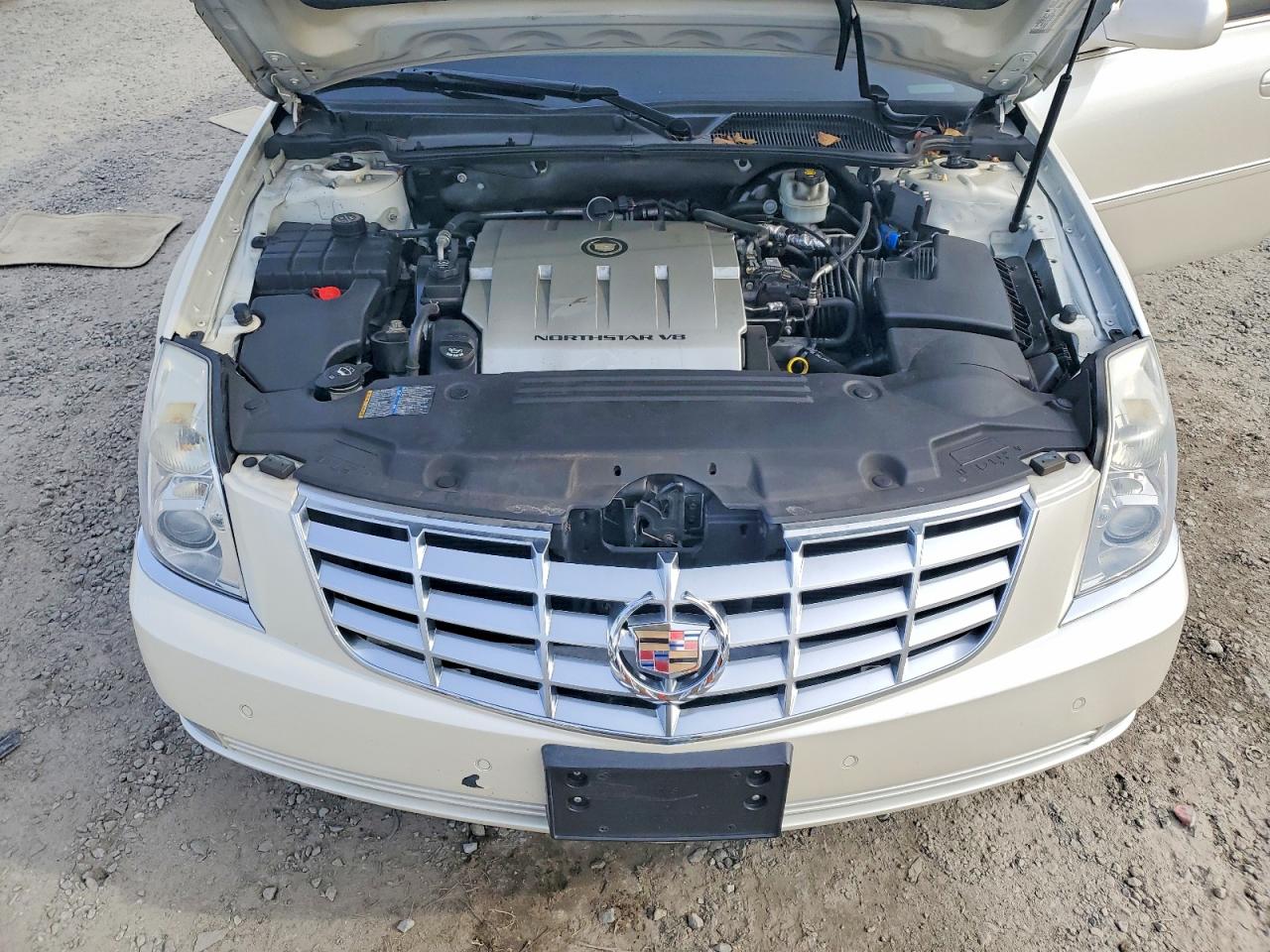2008 CADILLAC DTS photo 21