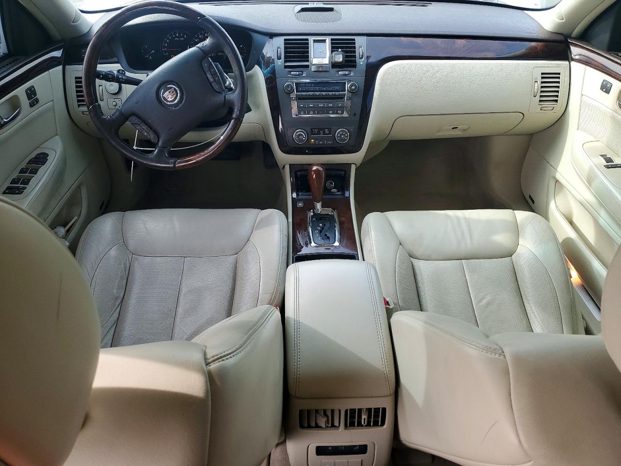 2008 CADILLAC DTS photo 15