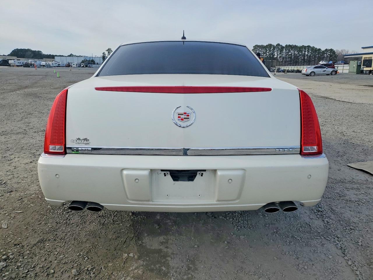 2008 CADILLAC DTS photo 11