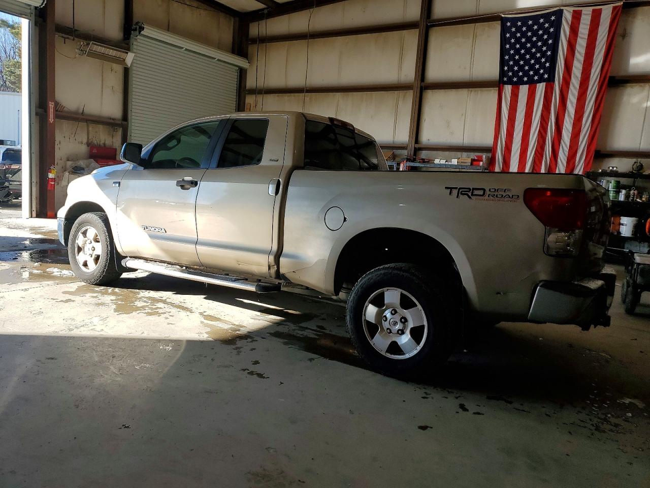 2007 TOYOTA TUNDRA DOUBLE CAB SR5 photo 2