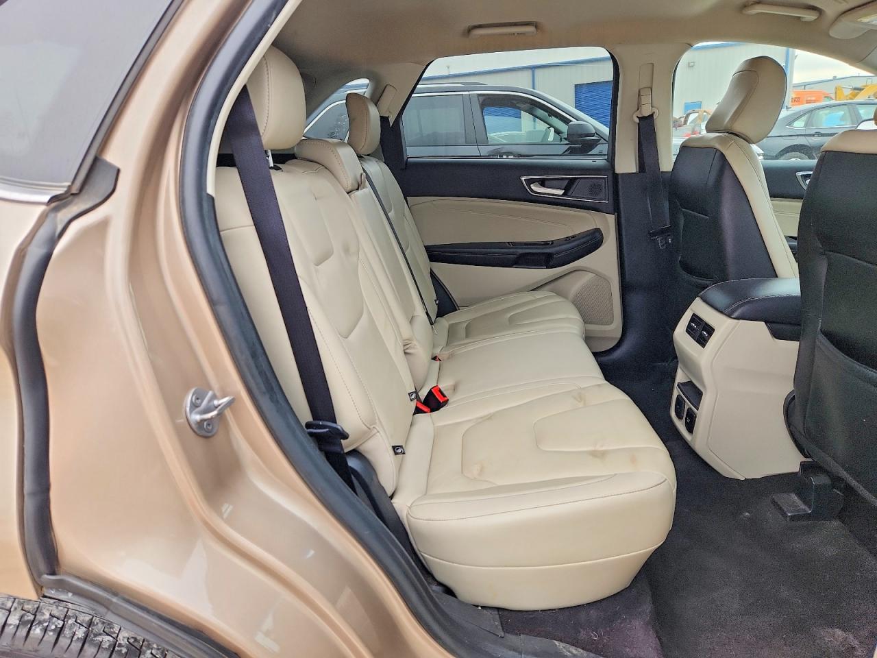 2020 FORD EDGE TITANIUM photo 31