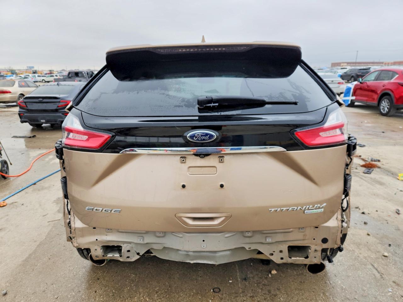 2020 FORD EDGE TITANIUM photo 16
