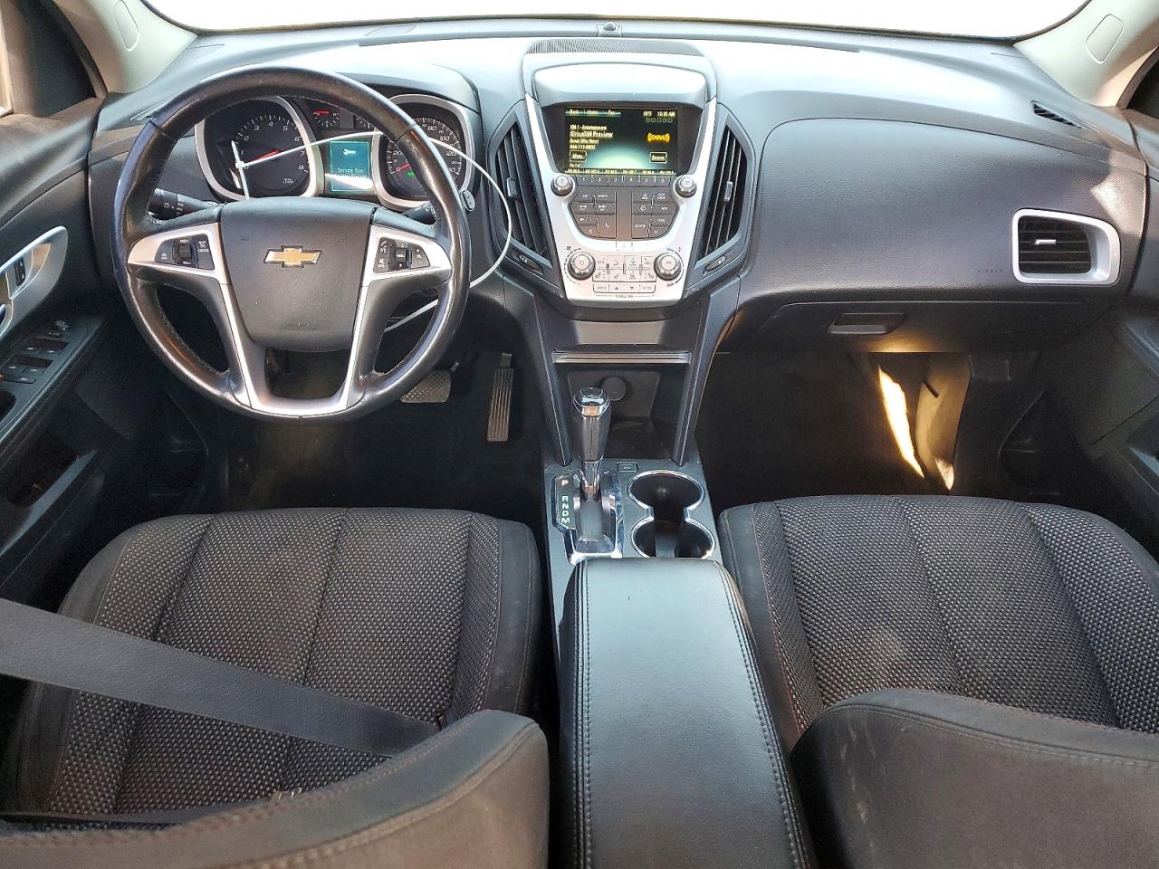 2017 CHEVROLET EQUINOX LT photo 8