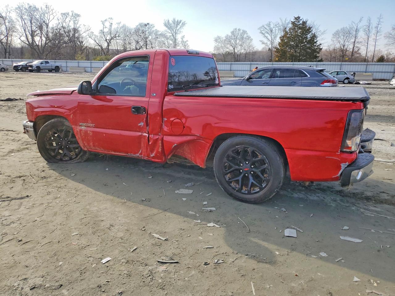 2005 CHEVROLET SILVERADO C1500 photo 3