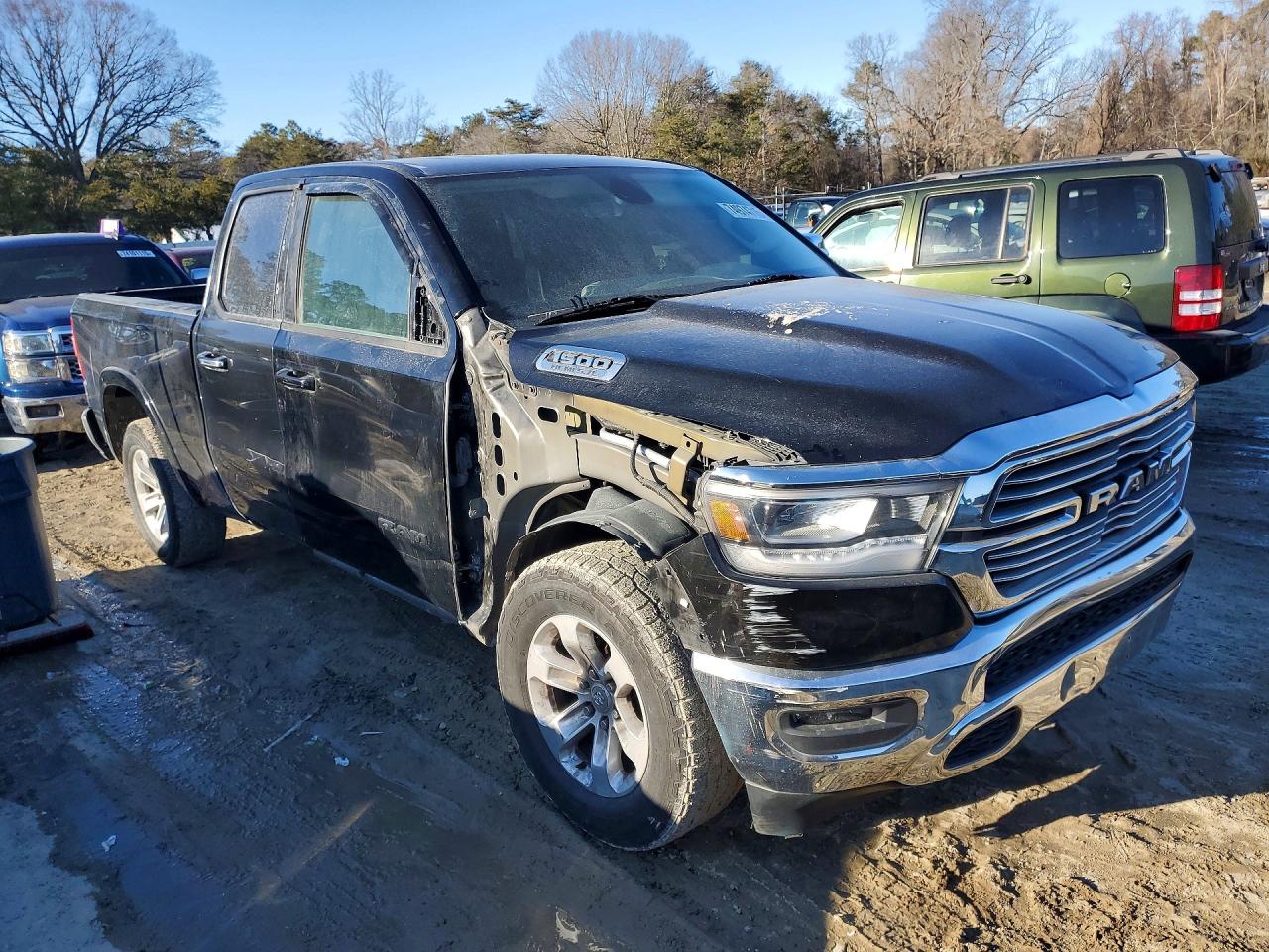 2019 RAM 1500 LARAMIE photo 4