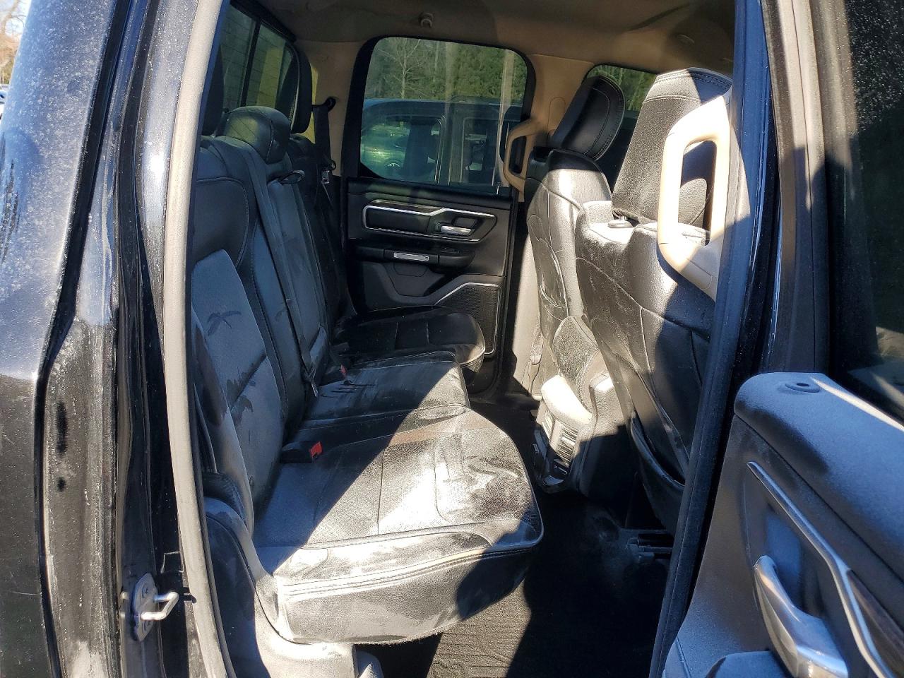 2019 RAM 1500 LARAMIE photo 10