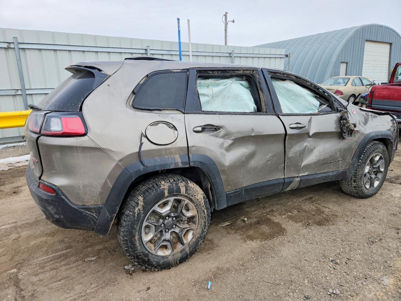 2019 JEEP CHEROKEE TRAILHAWK photo 3