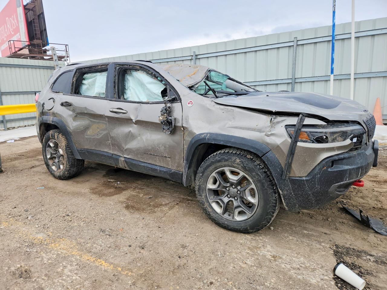 2019 JEEP CHEROKEE TRAILHAWK photo 4