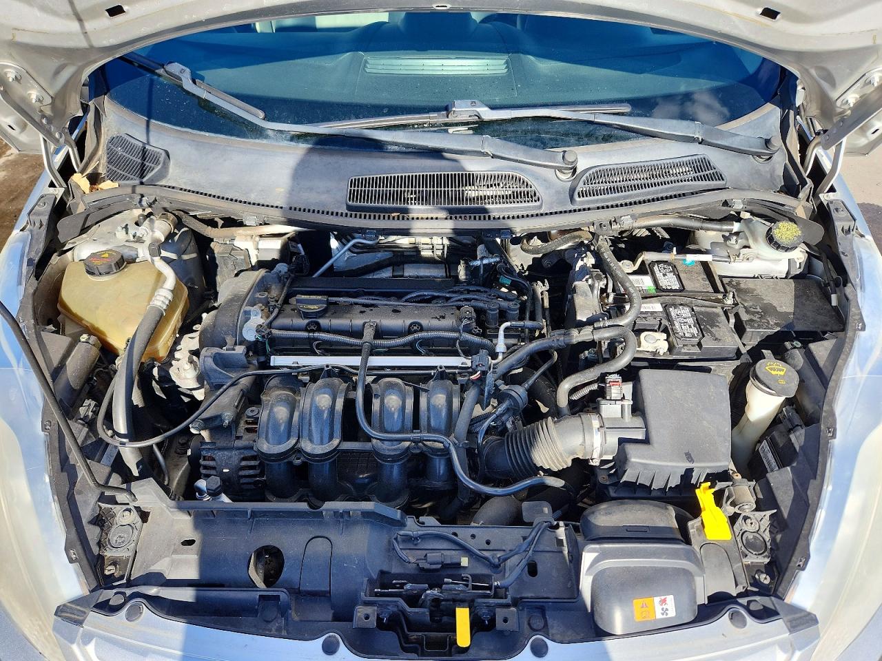 2012 FORD FIESTA S photo 31
