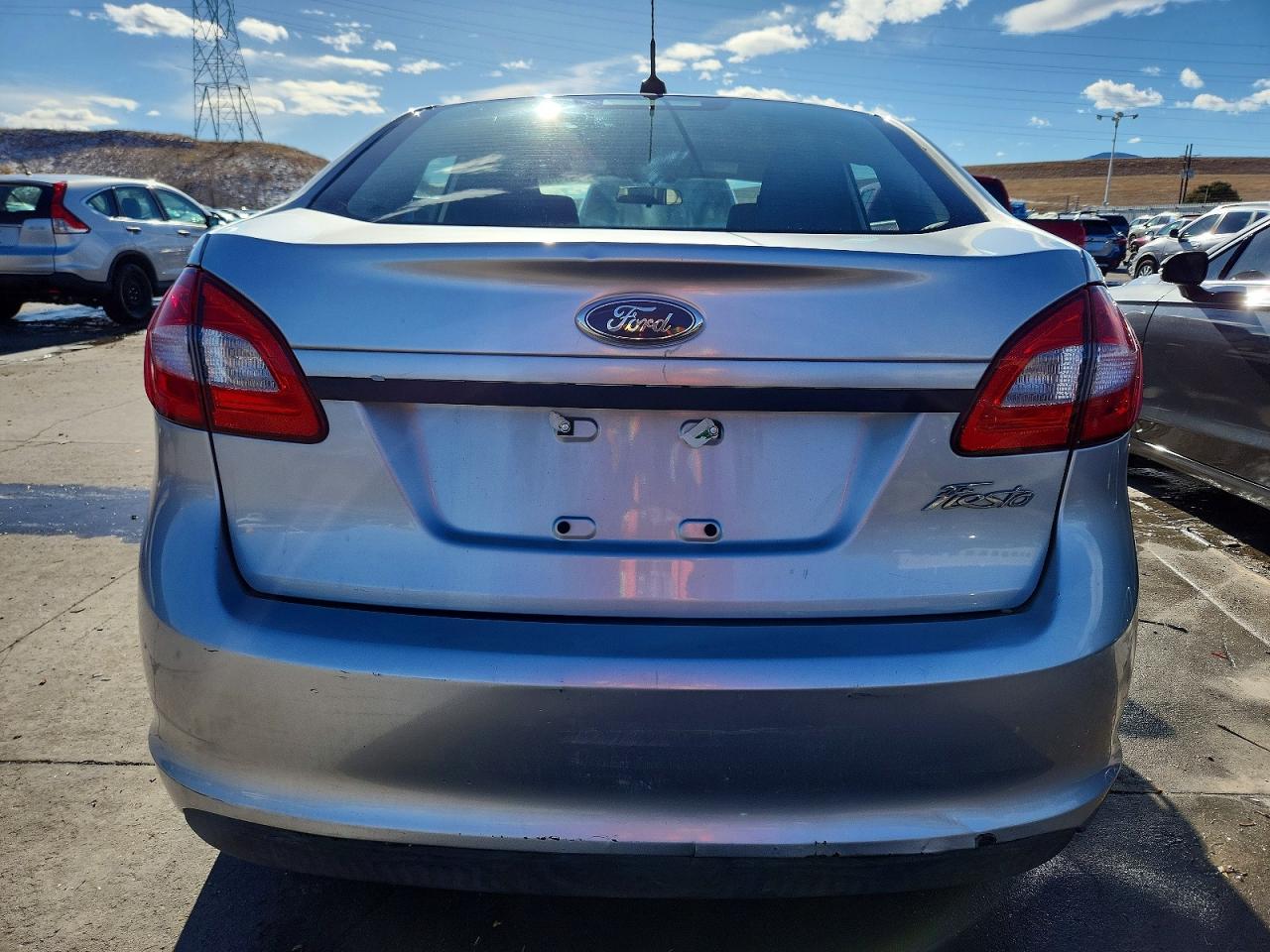2012 FORD FIESTA S photo 16