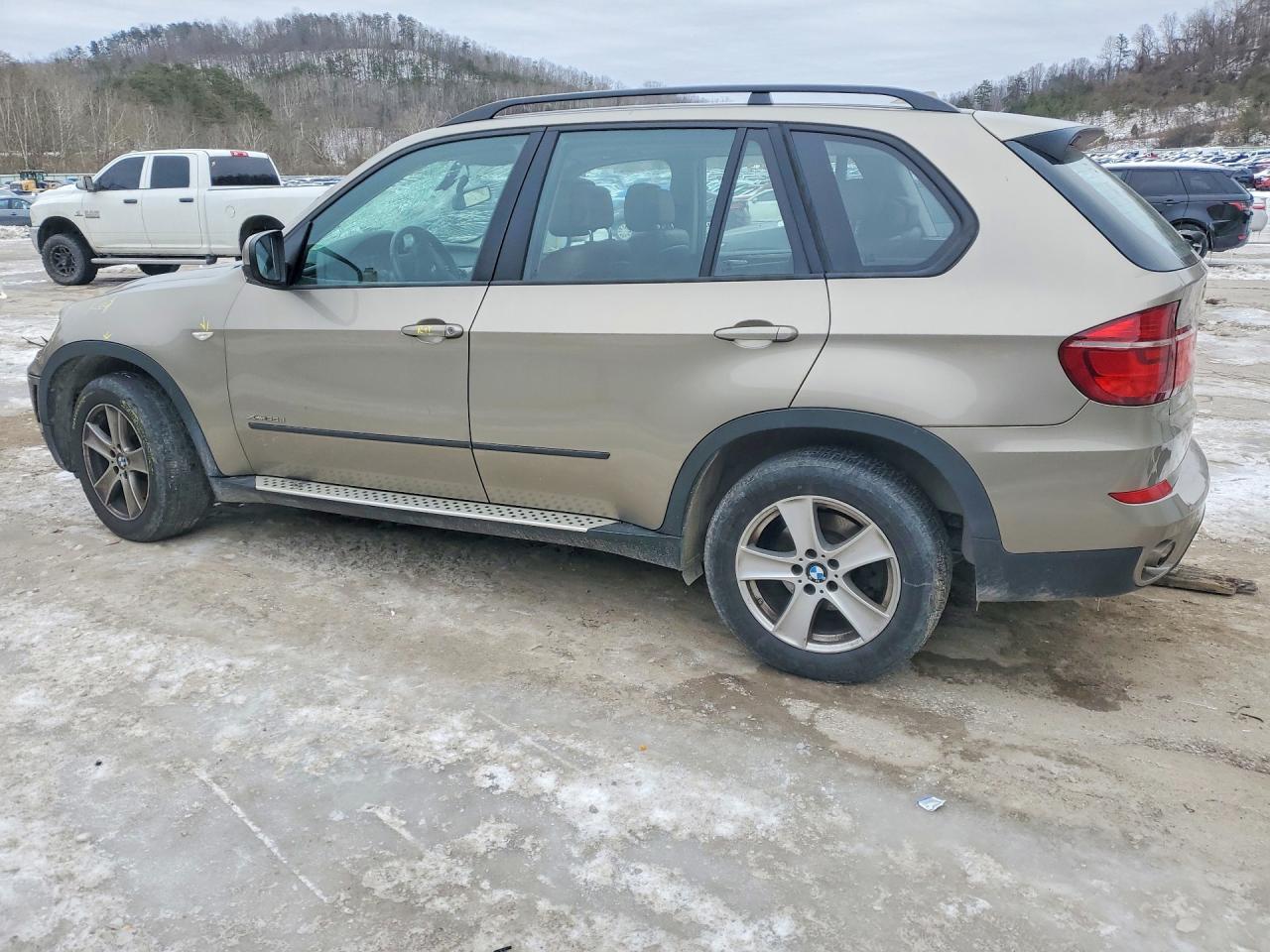 2011 BMW X5 XDRIVE35D photo 2