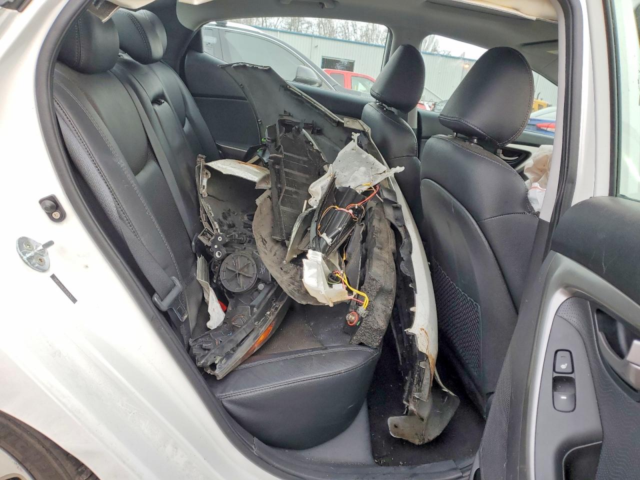 2012 HYUNDAI ELANTRA GLS photo 19
