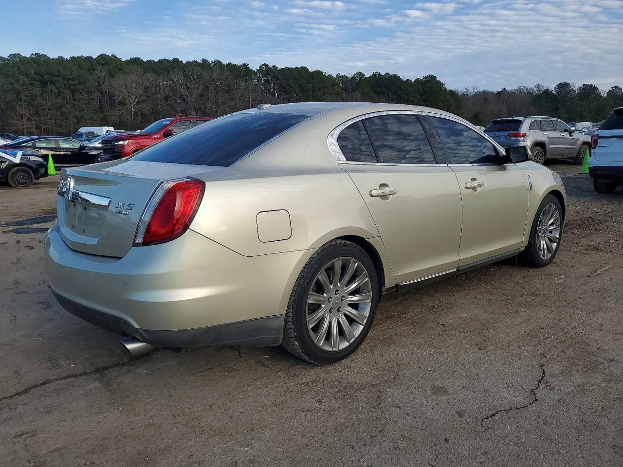 2011 LINCOLN MKS photo 5