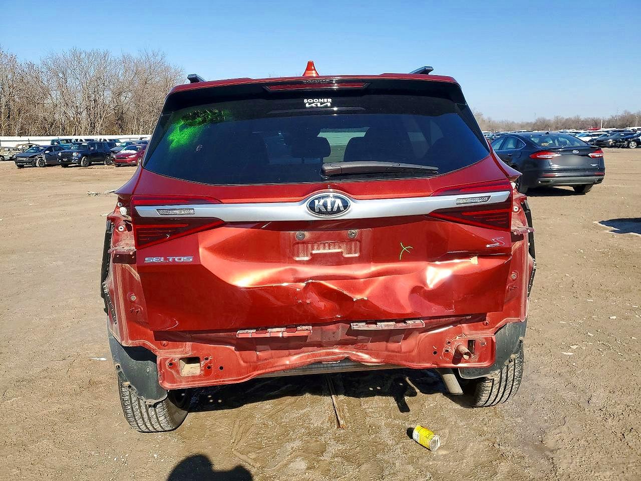 2021 KIA SELTOS S photo 6