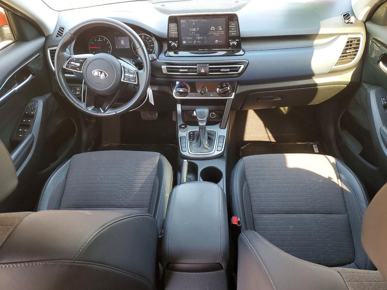 2021 KIA SELTOS S photo 8